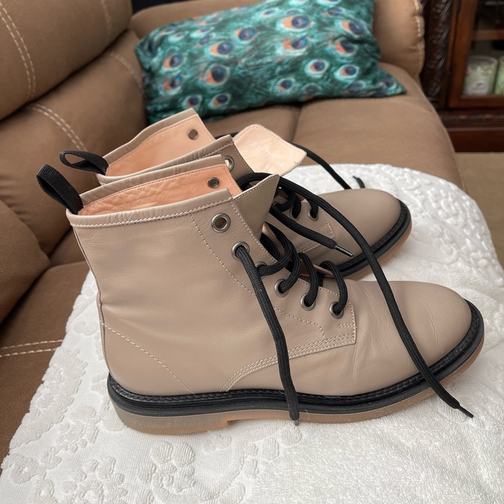 AGL BOOTS